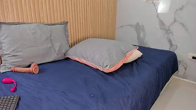 Isanexxtdoor - pov blowjob