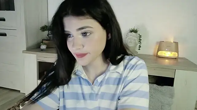 EvelynnMonrooe - Toy control 3 min