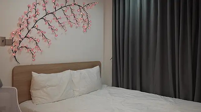 Luna_young - finger pussy