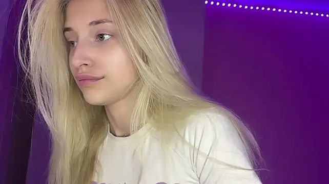 FiveFootBlonde - dance