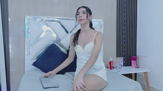 Darly_sanchez - Suck my feet