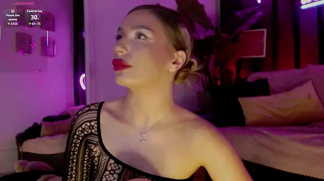 Quinn_Ivy - Toy control5 min