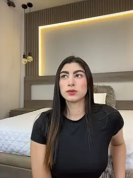 Evelyn_hills