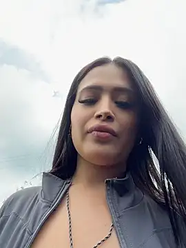 Sara_fun - Two girls naked in car