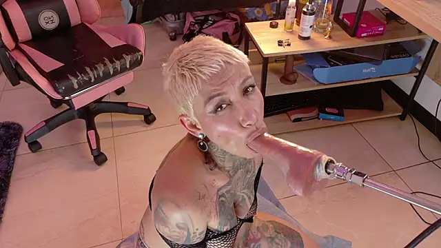 Everlyn_Sex - BLOWJOB FUCK MACHINE FULL SALIVA 💜💜
