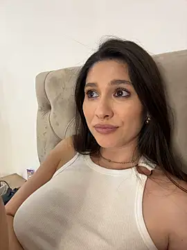 IrisBlues - SitInDoggy+25Spanks+:gift: