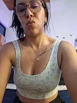 Biianca_1 - spit dildo + deep throat 1 min