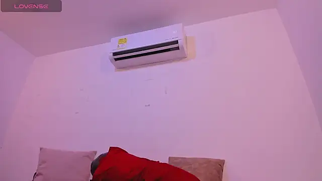 Abbyjone - ♥Rub Clit With Hot Oil♥