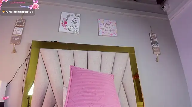 Valery_candy8 - 4 fingers in the ass