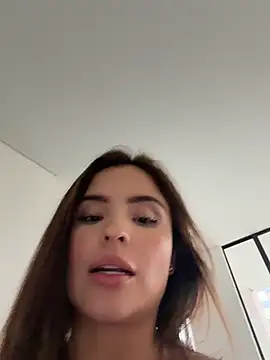 SofiaGomez444 - Look and listen to how wet I am. 🥵🥵