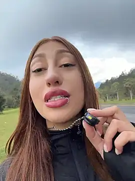 Sara_fun - Two girls naked in car