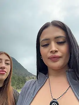 Sara_fun - Two girls naked in car