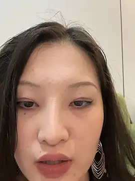 Mimiss02 - 买大黑牛麦克风和爸爸玩