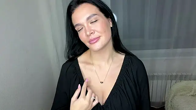 ElyHeart - 💖I'M PLAYING DANGEROUSLY WITH PANТIES