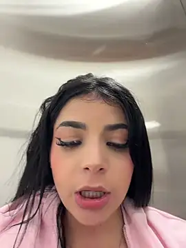ArieliciousXXX - SQUIRT AT PUBLIC BATHROOM PRINCESS 😈💦