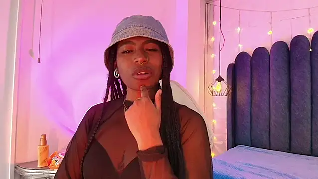 Queen_perla_ - Naked