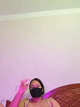 Night-Queen-2 - Suck niple