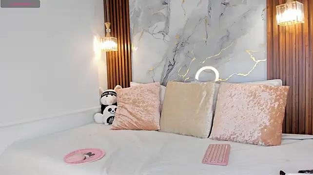 Gabbyy_ - Sensual dance with breasts and buttocks