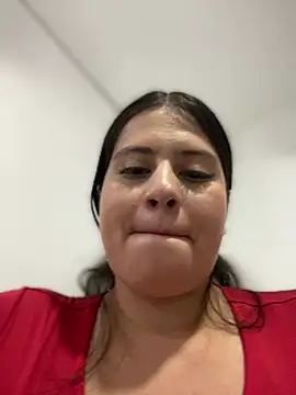 Natalia_Cleark09 - Wet my pussy in the nail spa🔥