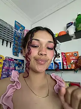 Camilla_Miller01 - Flash pussy🤫💦
