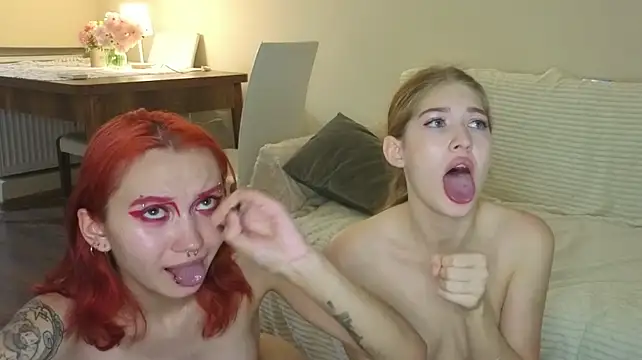 BabyGOLLY - Sit on cam like ur face ^-^