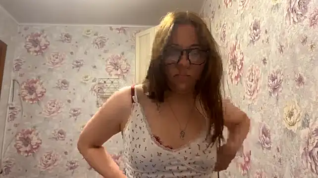 Miss_Aurelia - make sexy ass red
