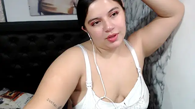 Sarah_aguilar - Bouncing tits with lubricant