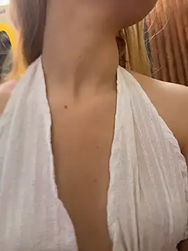 Isabella-gaviria - SQUIRT IN THE MEN'S BATHROOM(MALL)