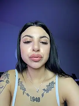 Sasha-Bloom - OIL BODY💦SIT ON YOUR FACE NAKED