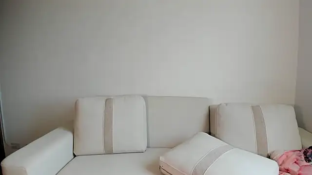 Valerie7moon - tease with lotion