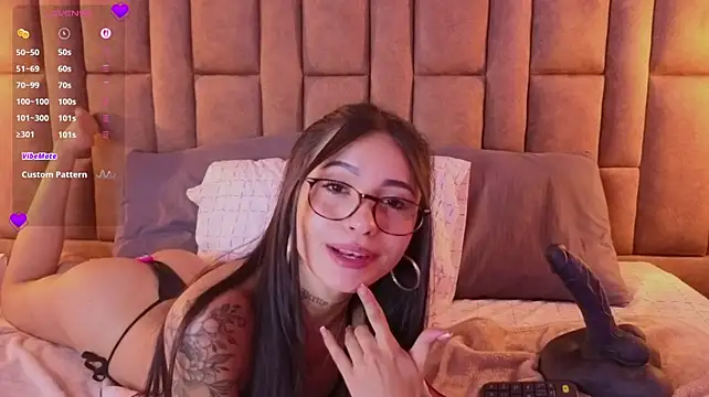 BrianaJhons19 - TEASING NAKED DANCE