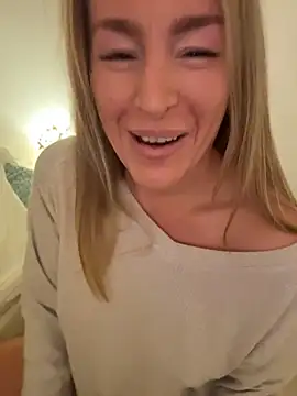 ChristinaSiemone - HAPPY CHRISTY ✨