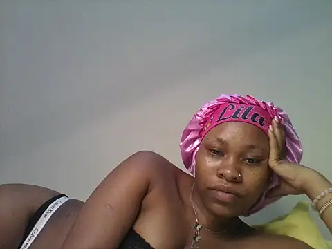 Juicyy_afriq - birthday month
