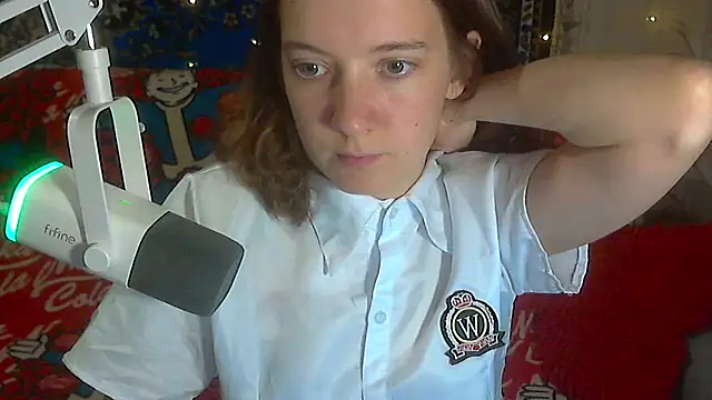Babychloeshow - Strip to sexy lin for 5 min! 🎒⏱️