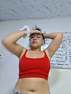 -VICKKY - all naked + 3 finger in my pussy