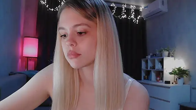 VivienJaques - flash tits