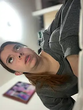 Cloew_Marz - Show and oil + Fingers in pussy