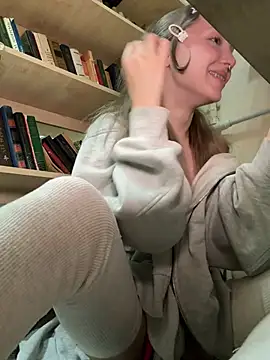 Bambi_lu - lift top up! naked boobies view🔞🍒