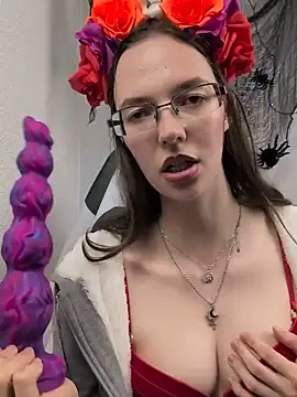 MrsCrazy18 - Show and massage my Boobs🥵