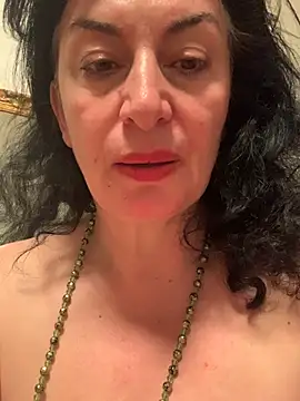 Lizzaa80 - 🌹Boobies out for 5 mins
