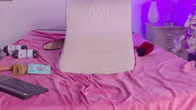 Hellzel_moon - bounce my ass + spanks ass x4🍑😈