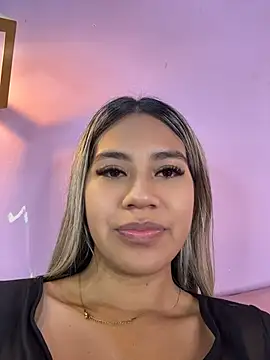 Kimmiebellarie - Hi 🔥