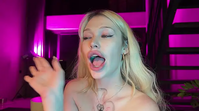 Golden_Aline - 30 slaps for my ass