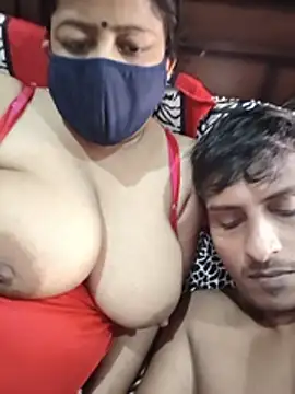 Priyadiwani - Cume in face public