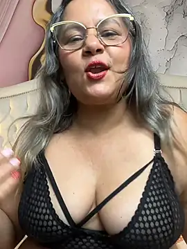 Lucy_Milf_474 - RIDE DILDO IN PUSSY SHOW ASS