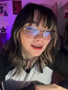 Poisonissa - doggy tease from side