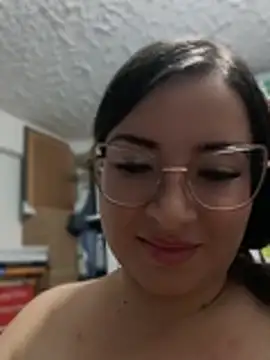 LunaDiaz999 - Boobs outside 2min
