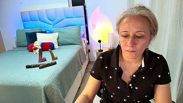 Naty_Stone - My ass is craving for some fingers too