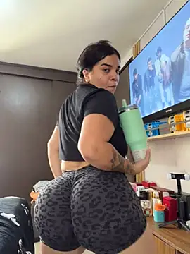 Siri_Luxx - SHAKE THAT BIG ASS