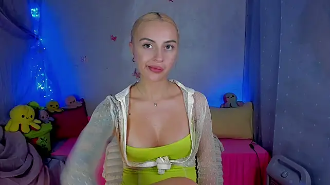 YourLizzyDoll - stay topless 2 min